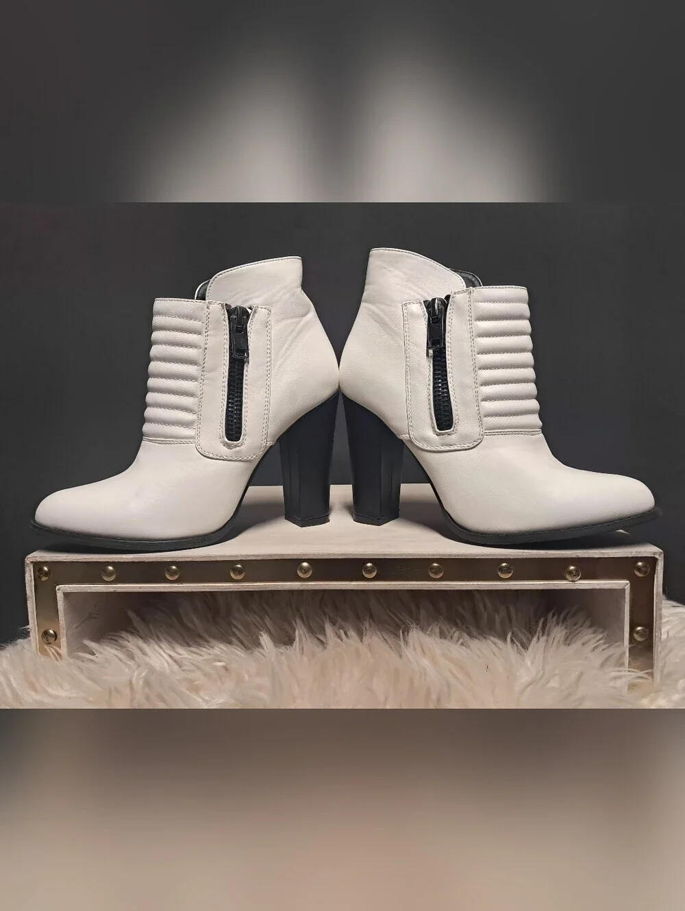 Beau & Ashe Vegan Leather Zip Up Ankle Boots Size 10